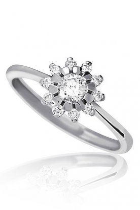 Zásnubní prsten z bílého zlata s diamanty ve tvaru kytky