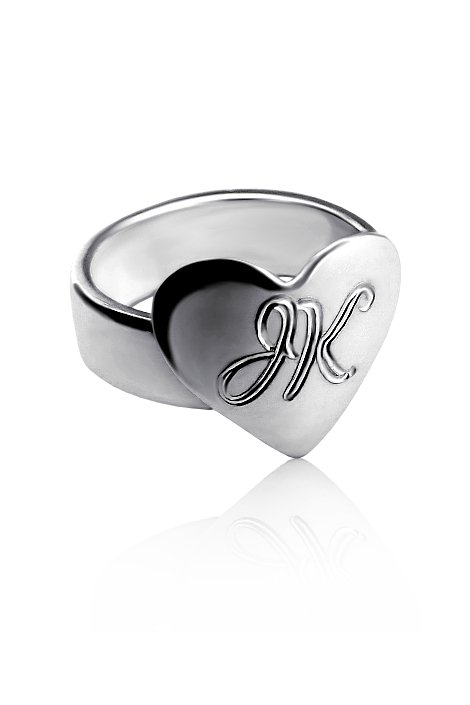 Dámský pečetní prsten s monogramem.